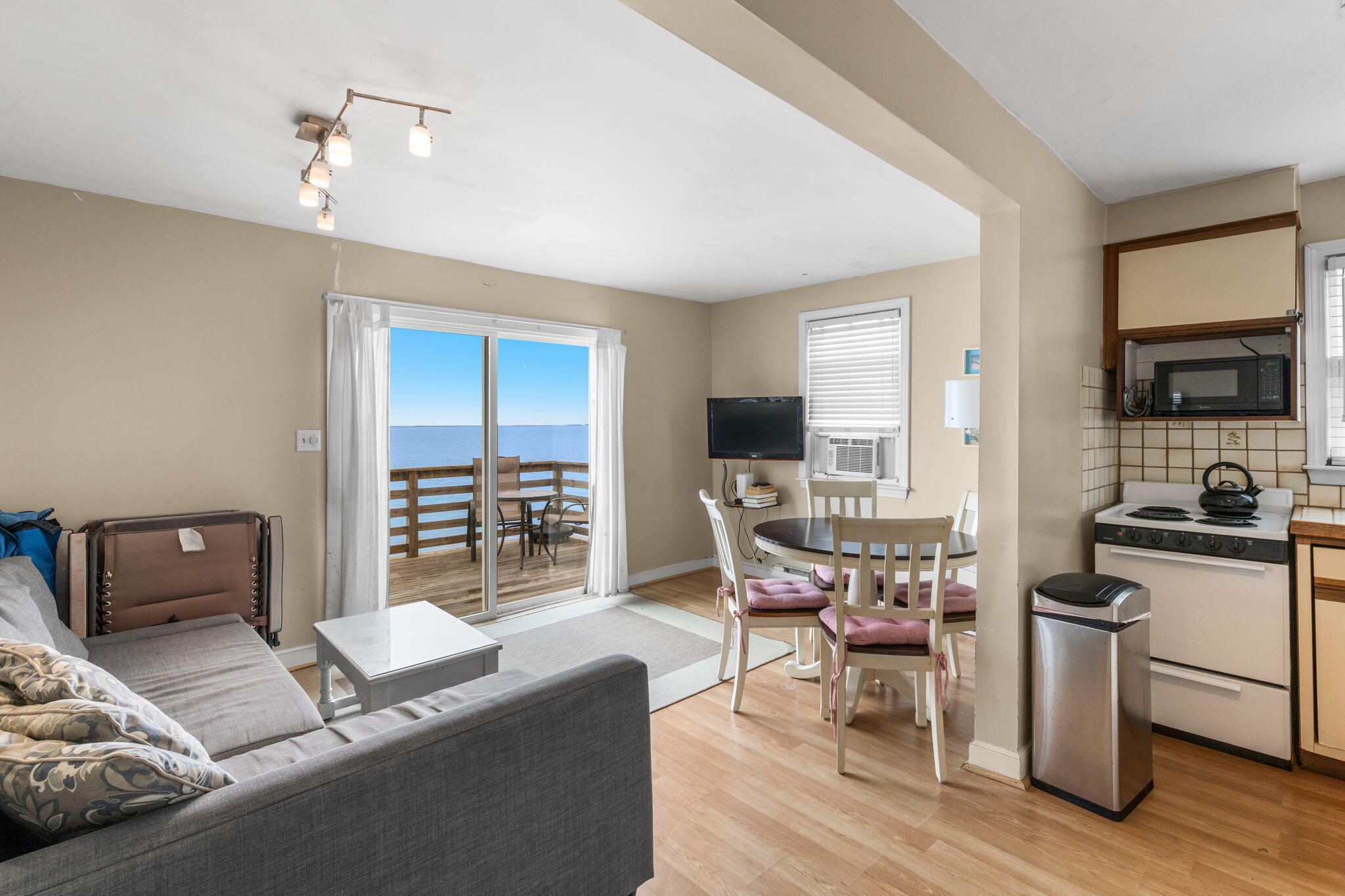 538 Shore Road, Unit 4 Truro, MA 02666 - Photo 7 of 21 5-web-or-mls-538-shore-rd-unit-4