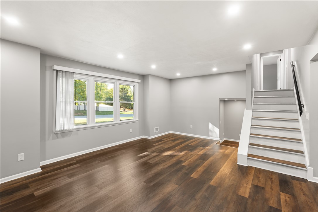 802 Klem Road Webster, NY 14580 - Photo 13 of 38