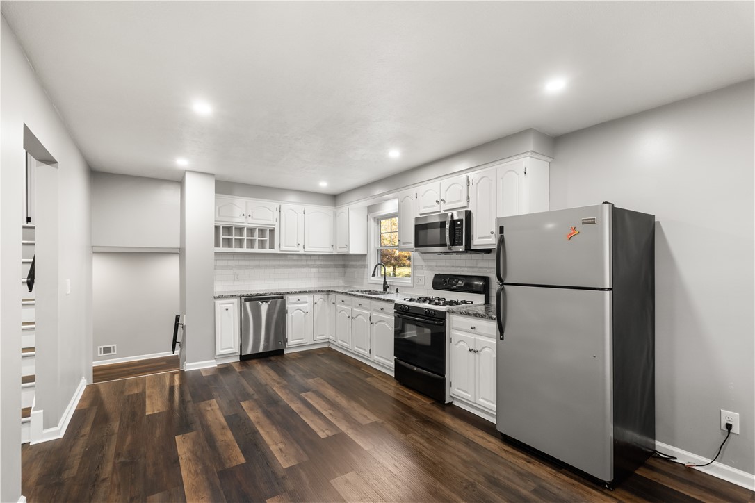 802 Klem Road Webster, NY 14580 - Photo 17 of 38