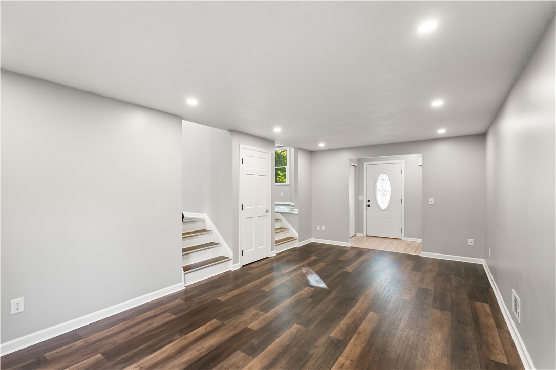 802 Klem Road Webster, NY 14580 - Photo 9 of 38