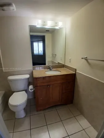 $2,300 | 219 Northwest 12th Avenue, Unit 914, Miami, FL 33128