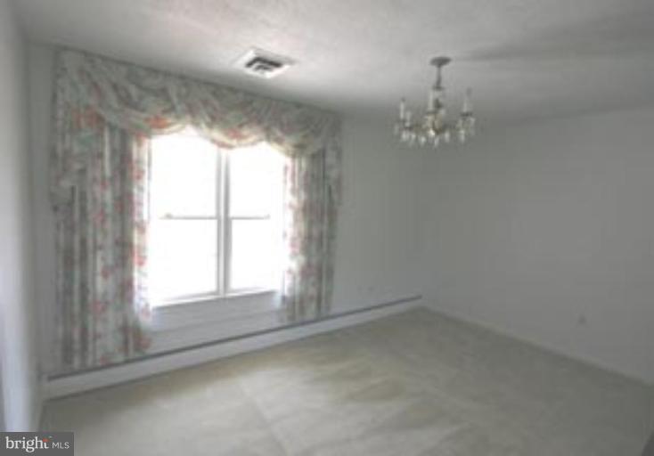 6504 Horseshoe Road Clinton, MD 20735 - Photo 7 of 17 Dining Room