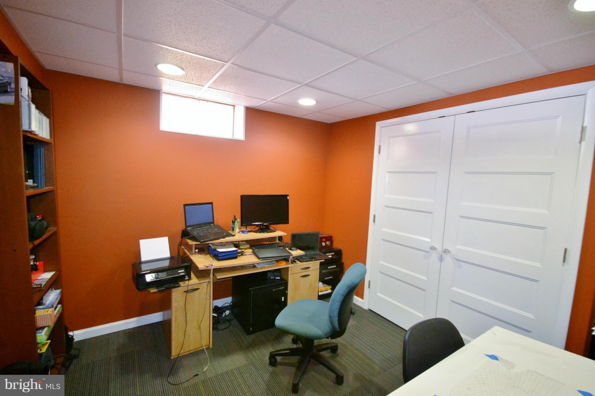 5070 Shaffer Mill Road Manchester, MD 21102 - Photo 21 of 30 a view of a workspace with furniture
