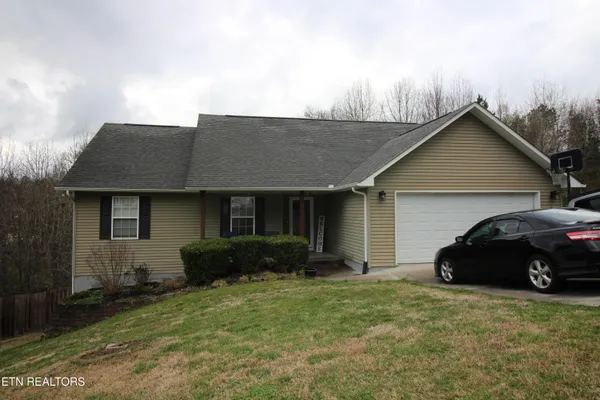 $475,000 | 315 Fox Hunters Court, Powell, TN 37849