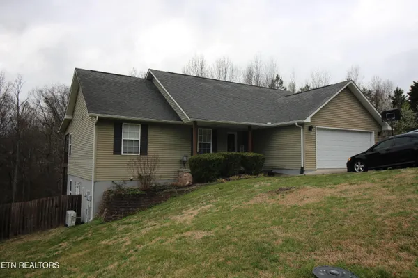 $475,000 | 315 Fox Hunters Court, Powell, TN 37849