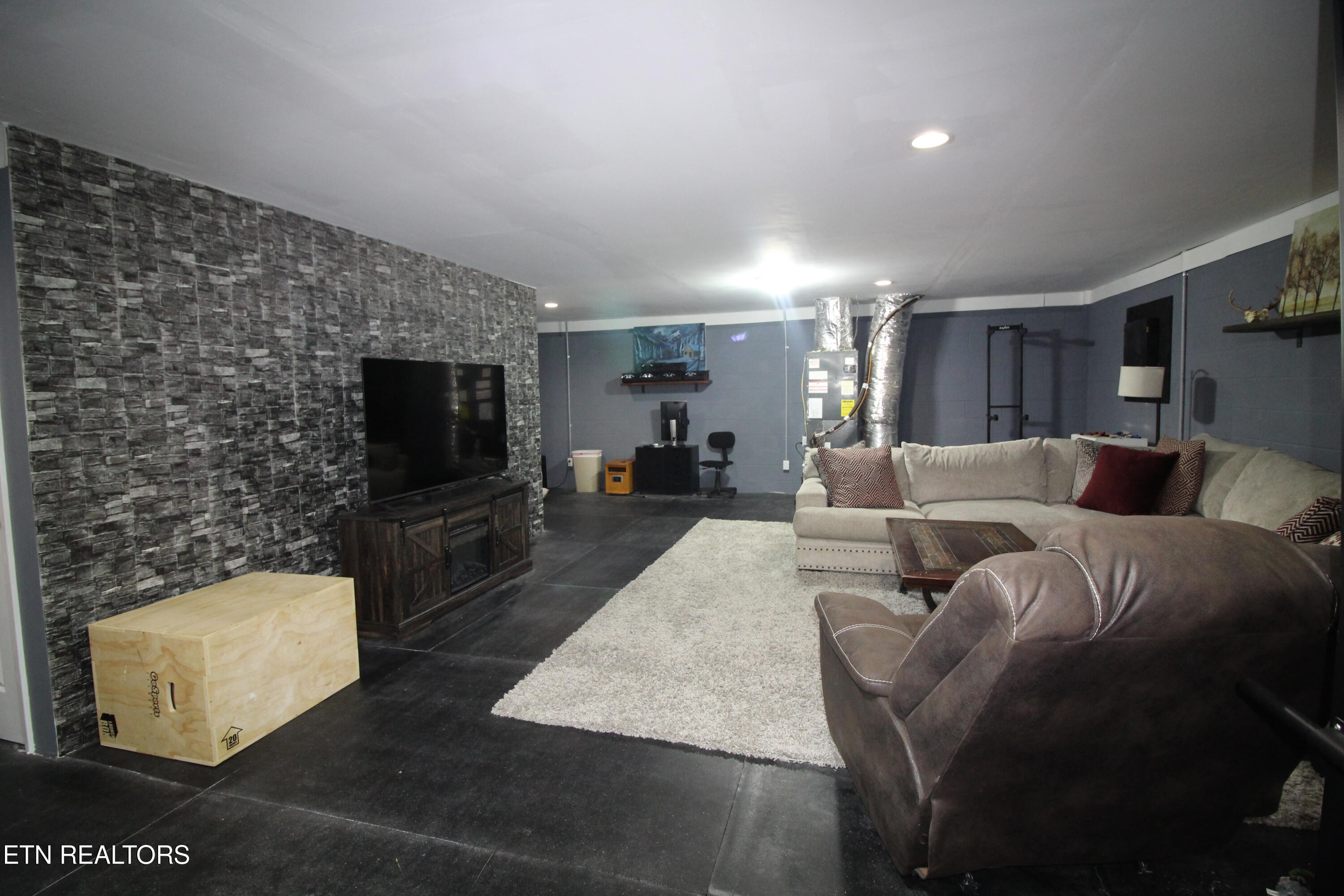 315 Fox Hunters Court Powell, TN 37849 - Photo 16 of 23 IMG_3375