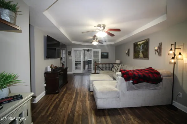 $475,000 | 315 Fox Hunters Court, Powell, TN 37849