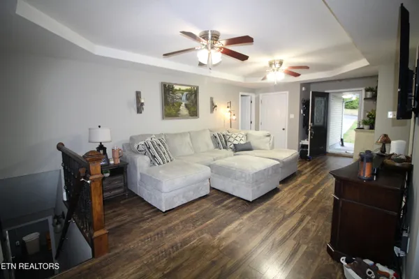 $475,000 | 315 Fox Hunters Court, Powell, TN 37849