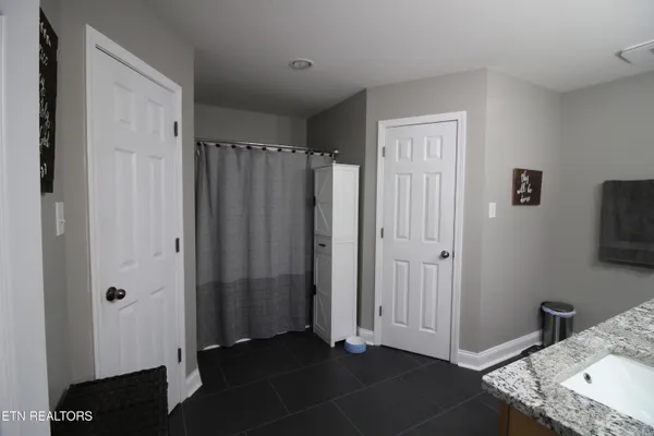 $475,000 | 315 Fox Hunters Court, Powell, TN 37849