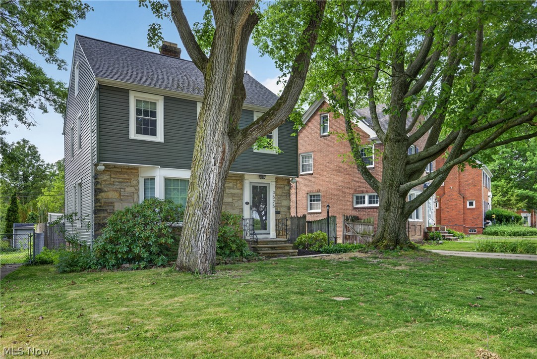3525 Edison Road Cleveland Heights, OH 44121 - Photo 3 of 44