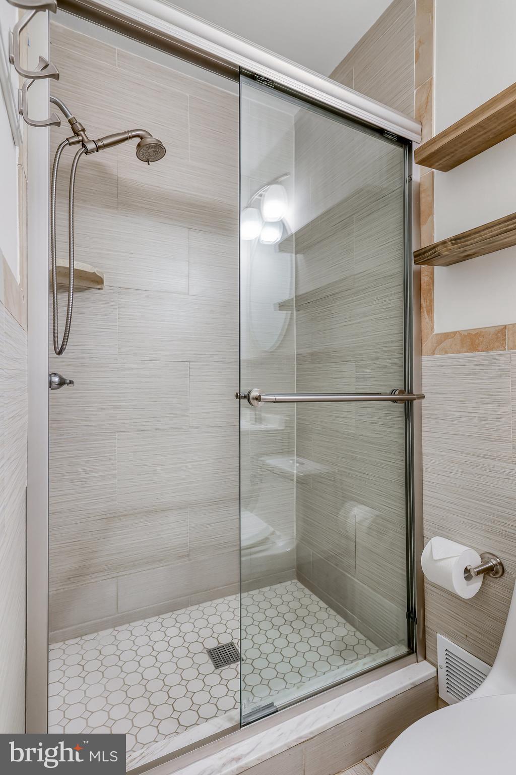 7311 Exmore Street Springfield, VA 22150 - Photo 36 of 70 Gallery Image 36