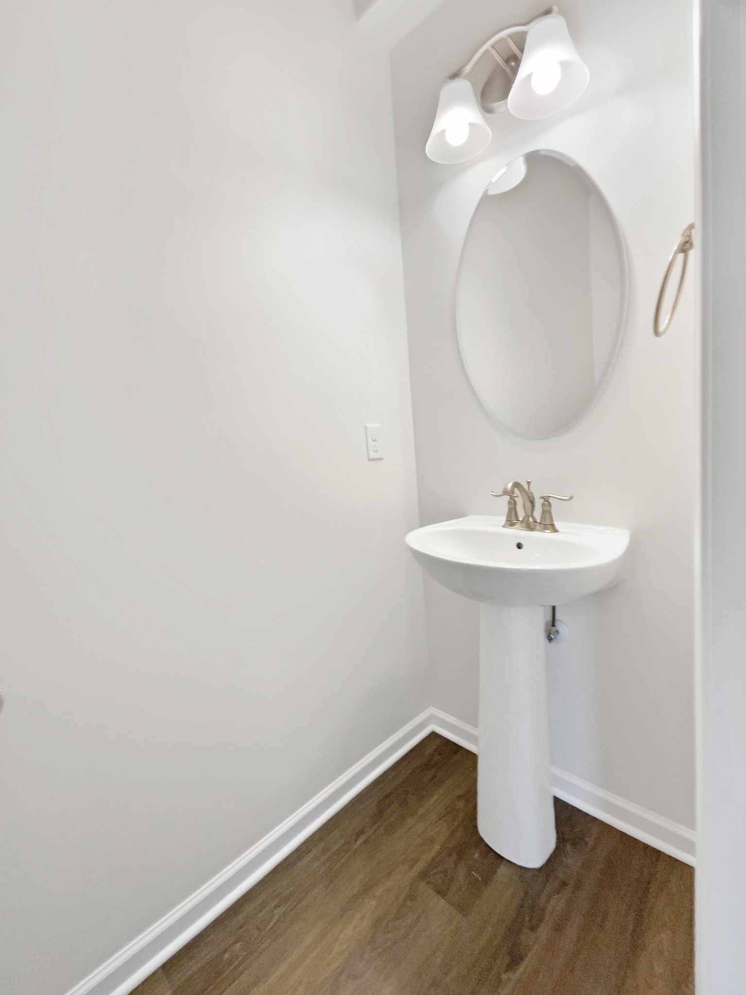 2817 Winterberry Drive Columbia, TN 38401 - Photo 19 of 26 a bathroom with a sink and a mirror