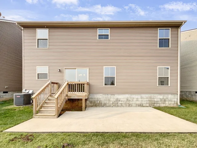 $405,000 | 2817 Winterberry Drive, Columbia, TN 38401