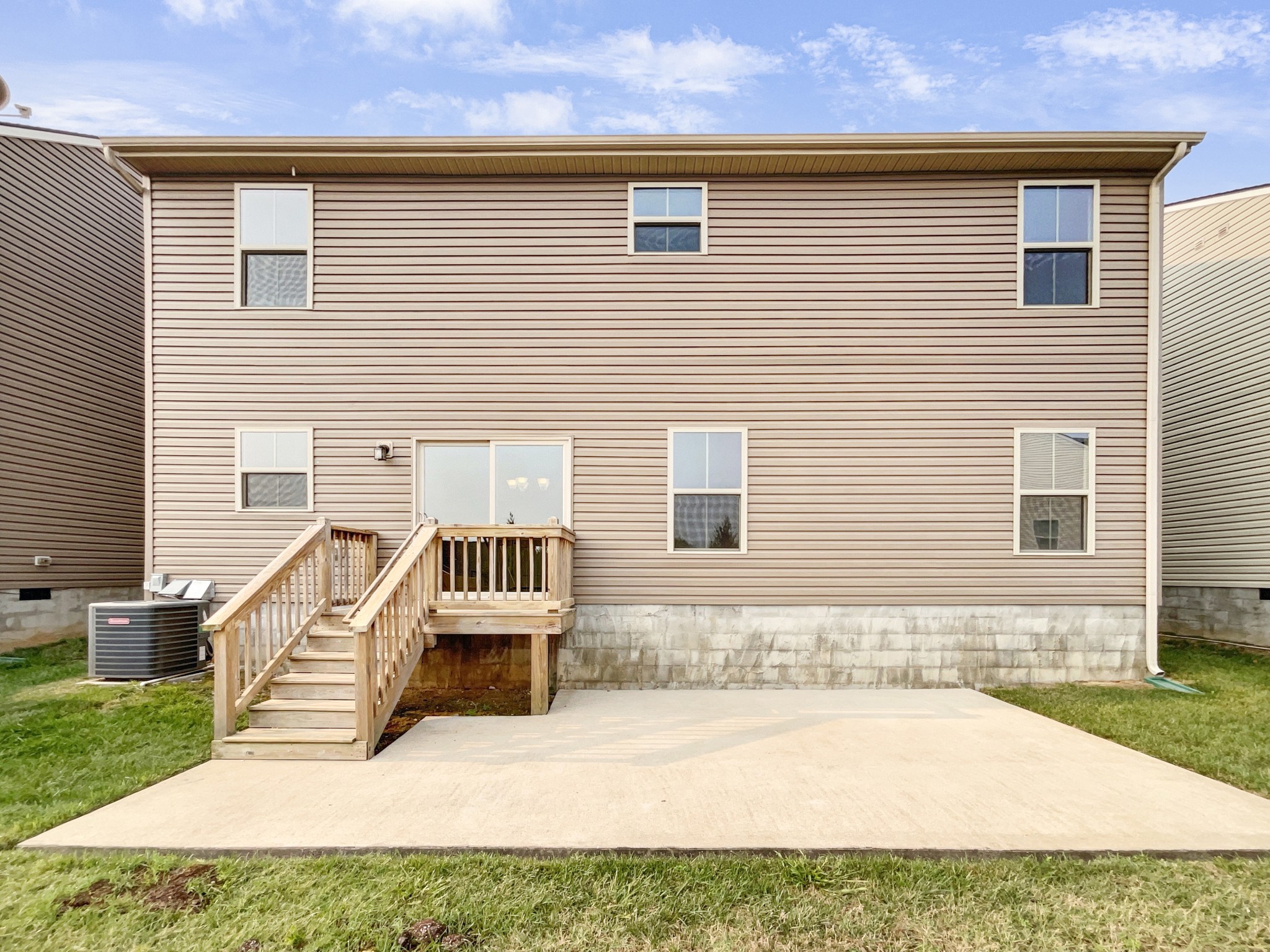 2817 Winterberry Drive Columbia, TN 38401 - Photo 26 of 26 a view of a house with backyard and porch