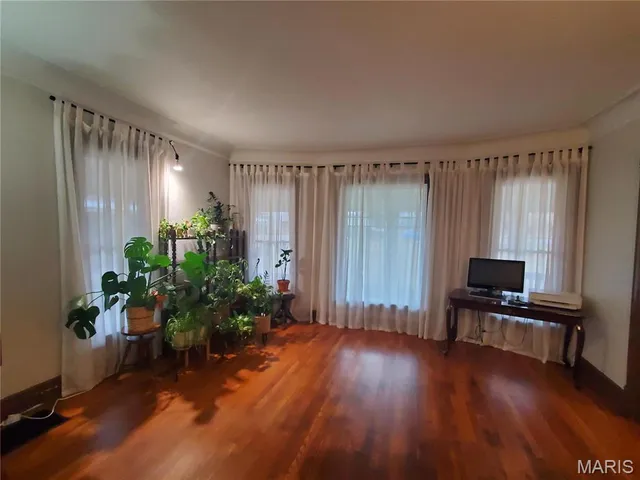 $185,000 | 508 South Grand Avenue, Houston, MO 65483