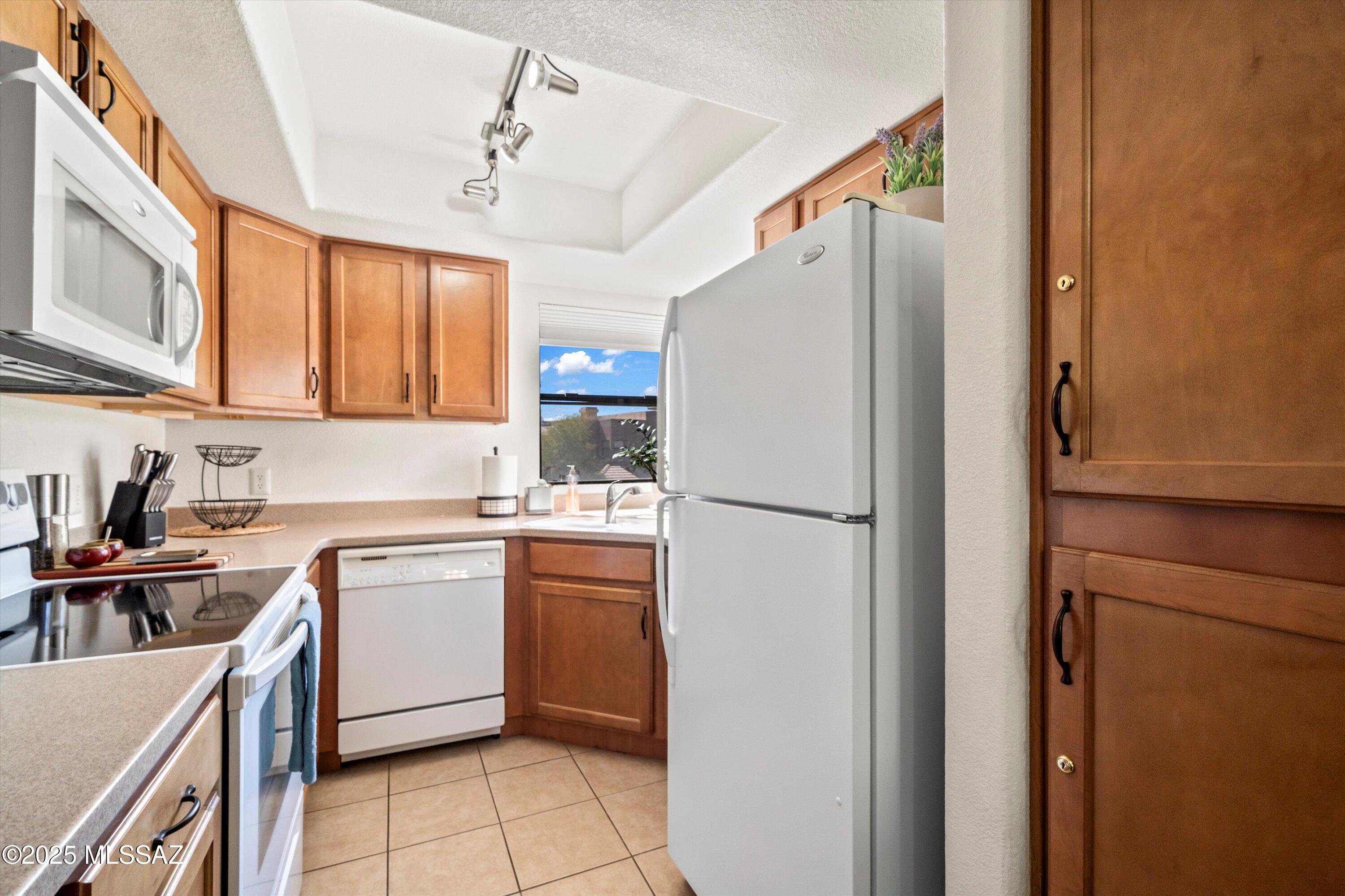 5855 North Kolb Road, Unit 1211 Tucson, AZ 85750 - Photo 10 of 33