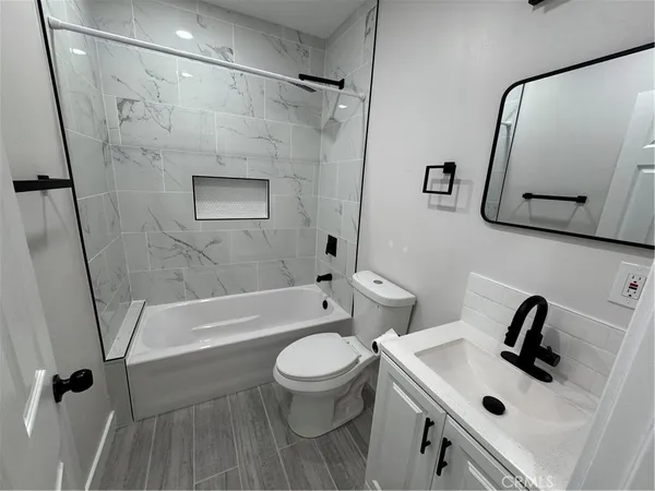 $2,700 | 10404 Fortrose Court, Whittier, CA 90603