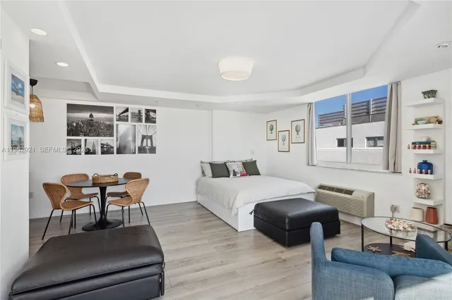 $2,500 | 1255 Collins Avenue, Unit 508, Miami Beach, FL 33139