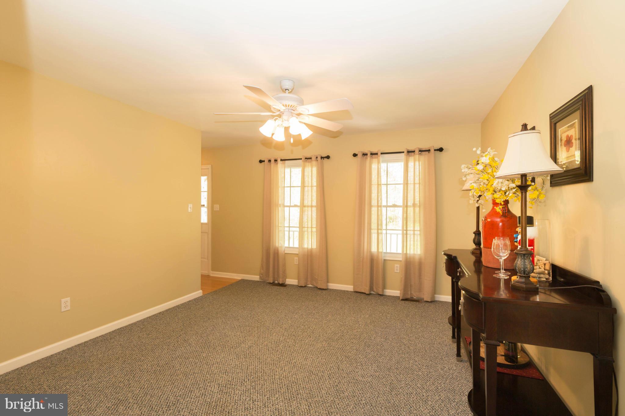 31 Pit Road Fredericksburg, VA 22405 - Photo 9 of 26 Dining Room