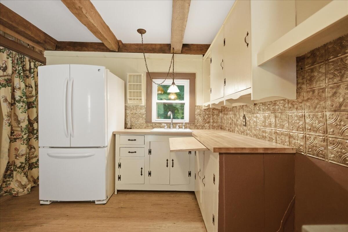 1135 Manchester Road Belgrade, ME 04917 - Photo 21 of 110 060-Kitchen 14
