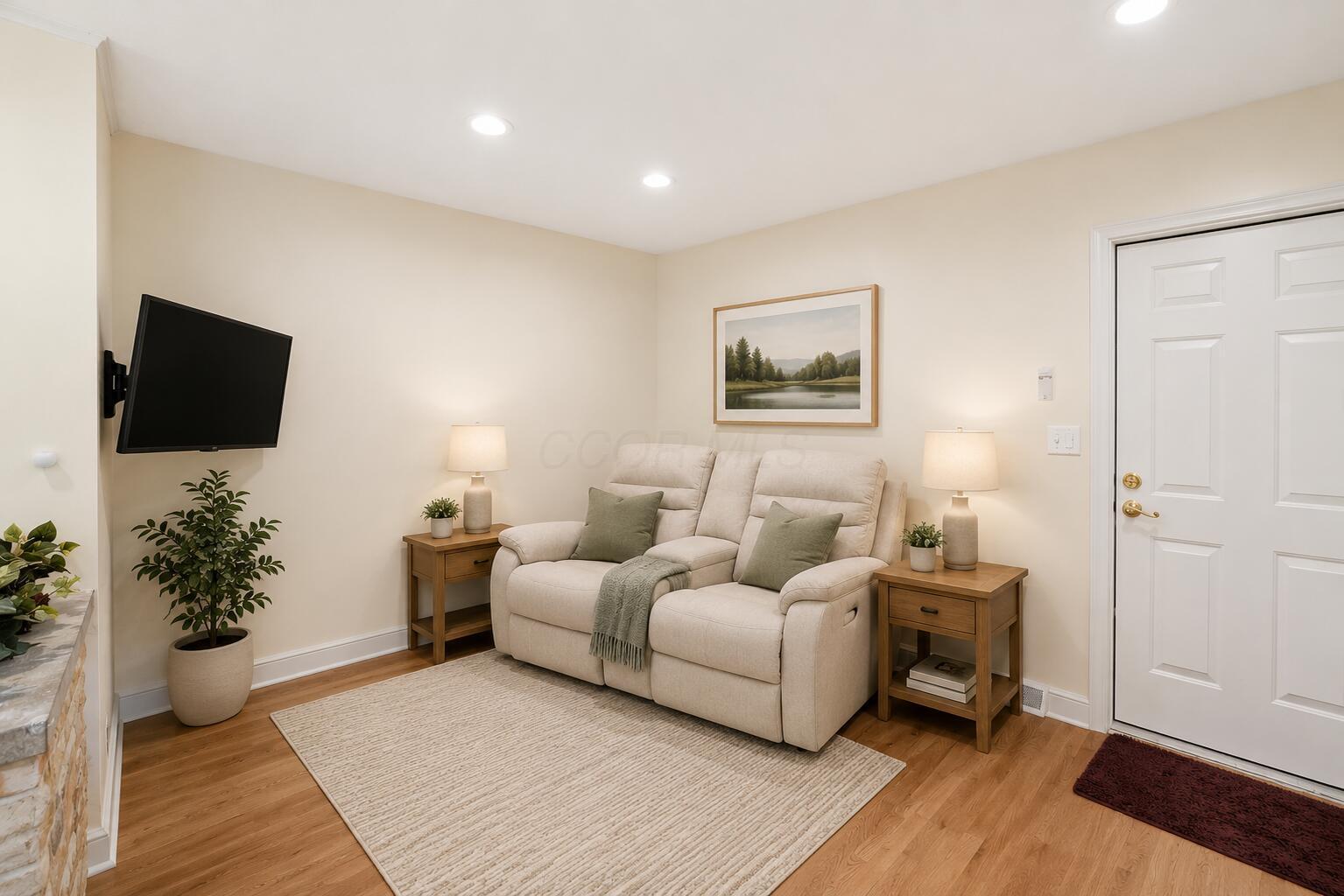 2290 Middlesex Road Columbus, OH 43220 - Photo 15 of 49