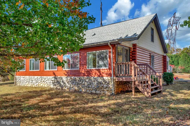 $479,000 | 3856 Rapidan Hills Drive, Locust Grove, VA 22508