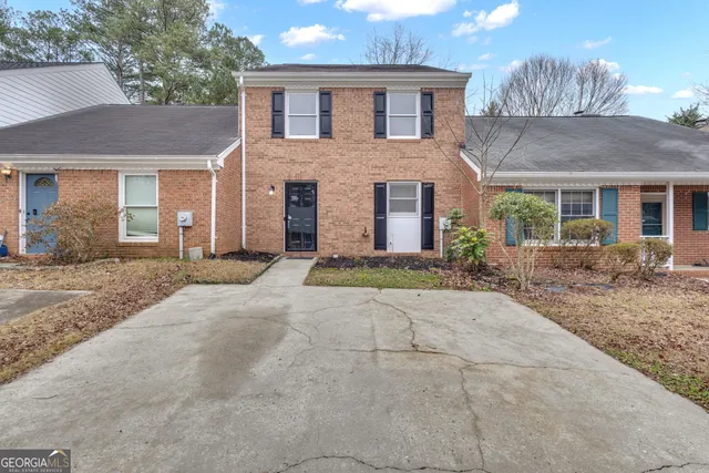 $245,000 | 415 Williamsburg Way, Fayetteville, GA 30214