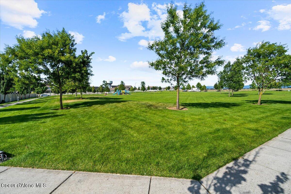 3366 Cyprus Fox Loop Post Falls, ID 83854 - Photo 37 of 41 20250716172021604075000000-o