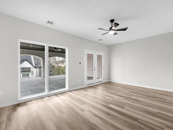 $6,000 | 1317 West Bell Street, Houston, TX 77019