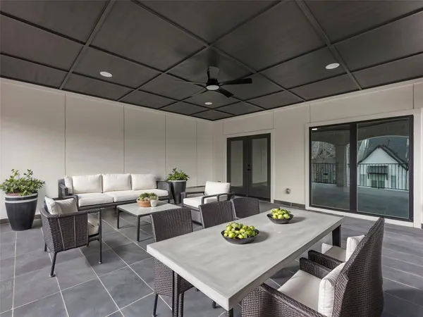 $6,000 | 1317 West Bell Street, Houston, TX 77019