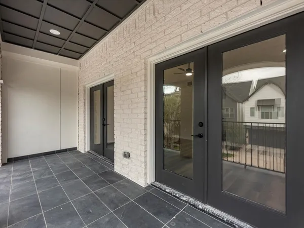 $6,000 | 1317 West Bell Street, Houston, TX 77019