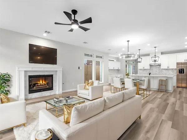 $6,000 | 1317 West Bell Street, Houston, TX 77019