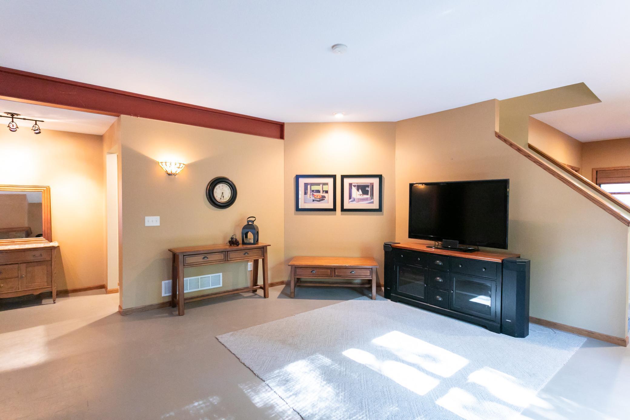 6045 Galpin Lake Road Excelsior, MN 55331 - Photo 46 of 61 Gallery Image 46