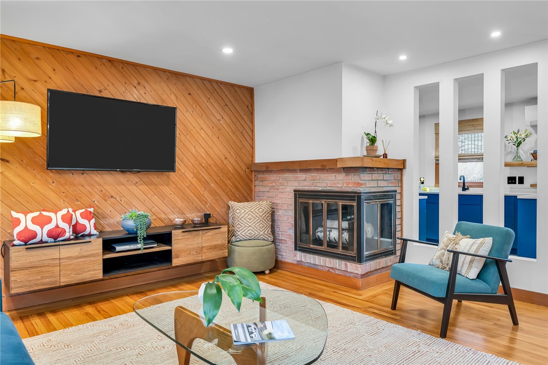 1 Collins Terrace Middletown, RI 02842 - Photo 6 of 33