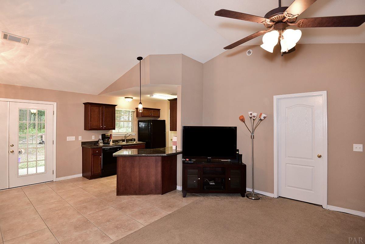 4925 Kolb Road Milton, FL 32570 - Photo 7 of 13