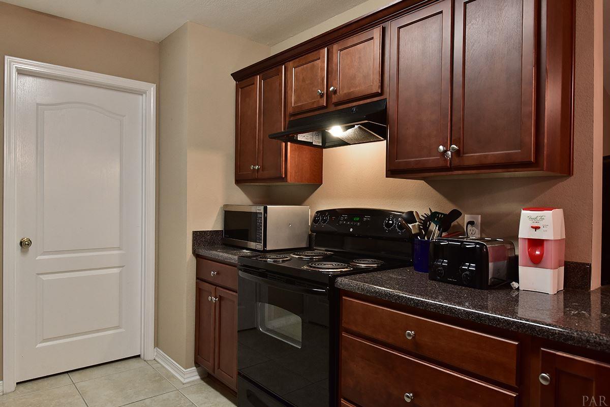 4925 Kolb Road Milton, FL 32570 - Photo 10 of 13