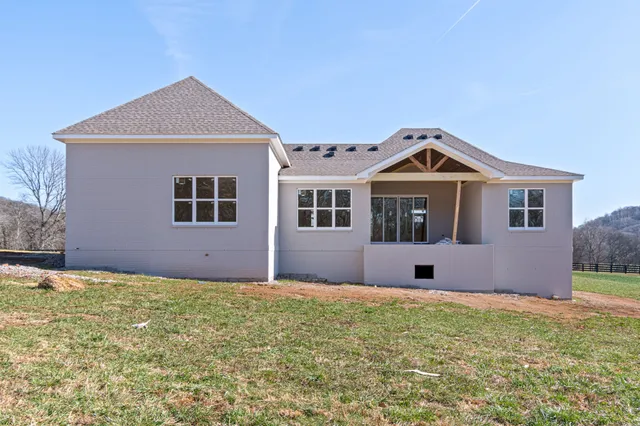 $919,900 | 4037 Advocate Path, Culleoka, TN 38451