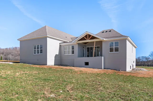 $919,900 | 4037 Advocate Path, Culleoka, TN 38451