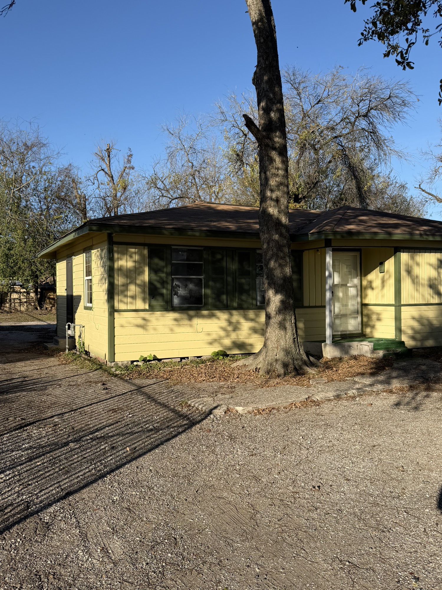 3123 Bennington Street Houston, TX 77093 - Photo 16 of 19 View of the entry