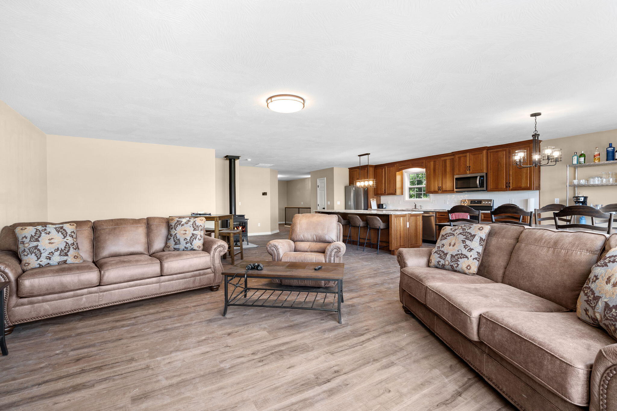 570 Indian Valley Road Reeds Spring, MO 65737 - Photo 18 of 44 570-Indian-Valley-Rd-Relax-Living