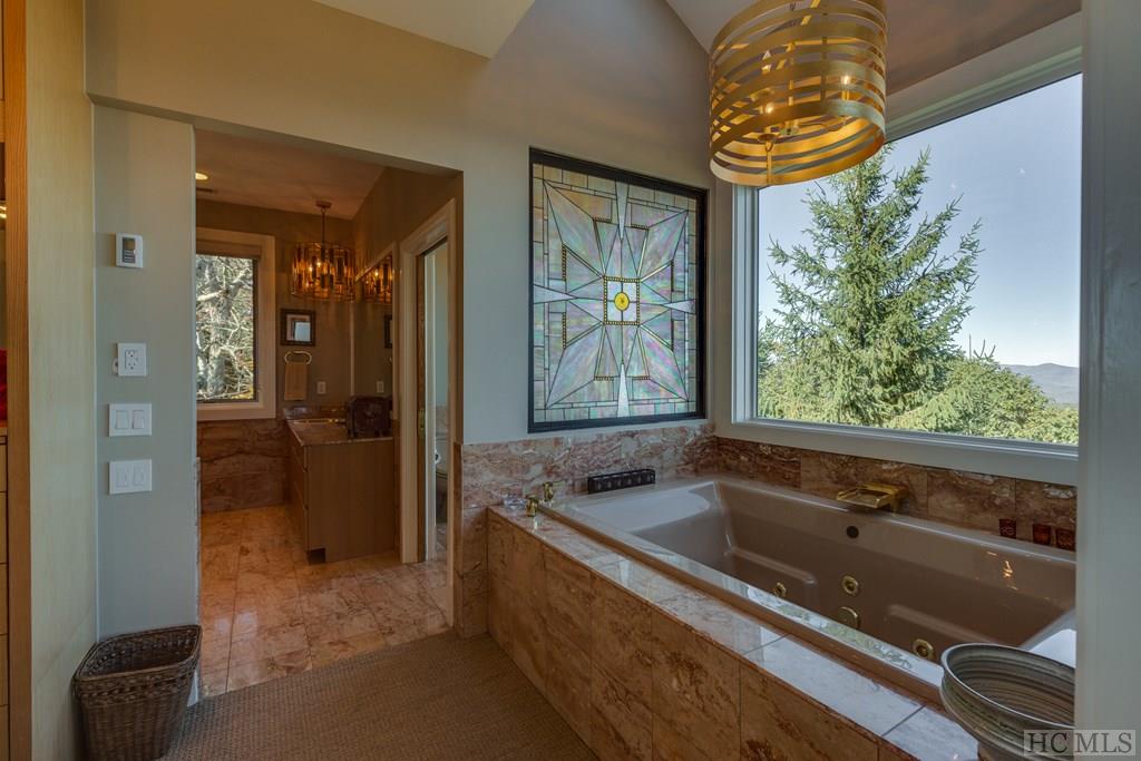 473 Summit Ridge Rd Lake Lake Toxaway, NC 28747 - Photo 25 of 66 Gallery Image 25