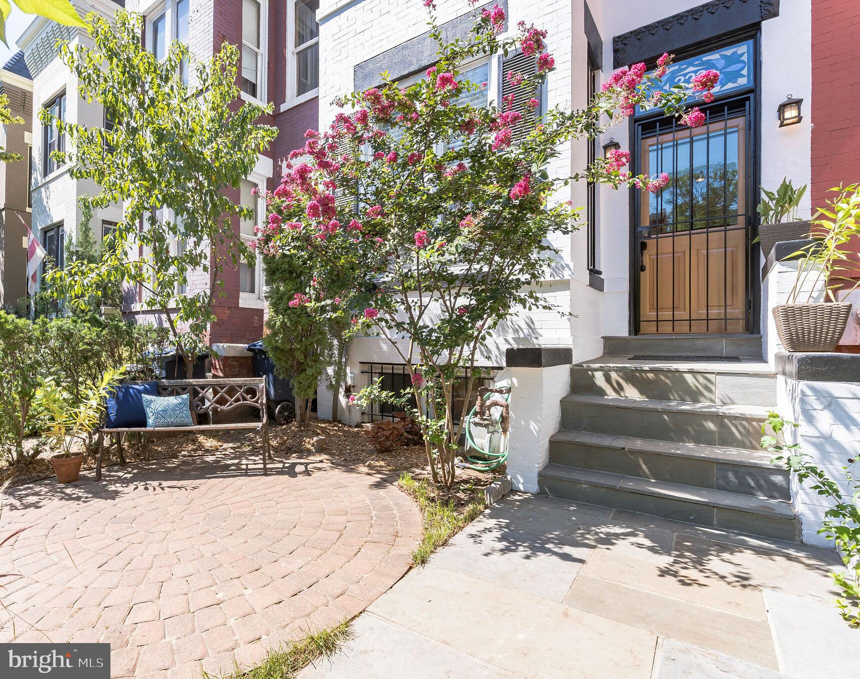 332 11th Street Northeast Washington, DC 20002 - Photo 2 of 30 Exterior