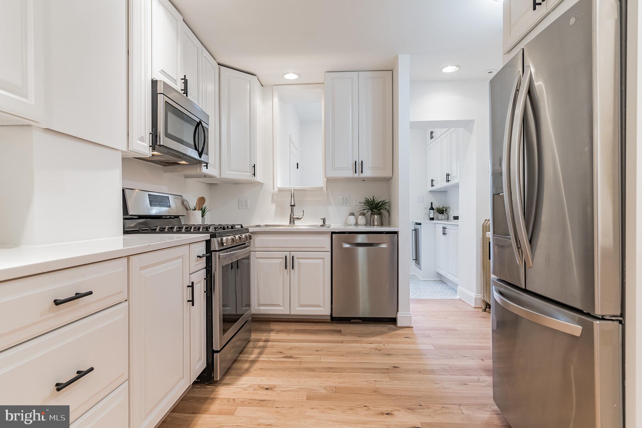 332 11th Street Northeast Washington, DC 20002 - Photo 11 of 30 Kitchen
