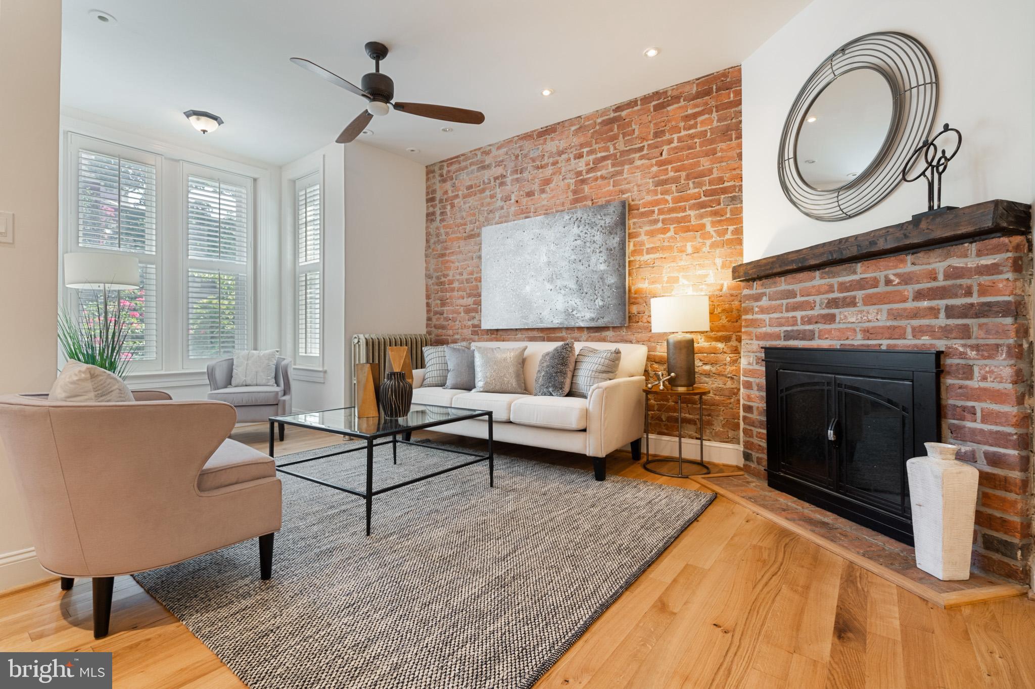 332 11th Street Northeast Washington, DC 20002 - Photo 3 of 30 Living Area