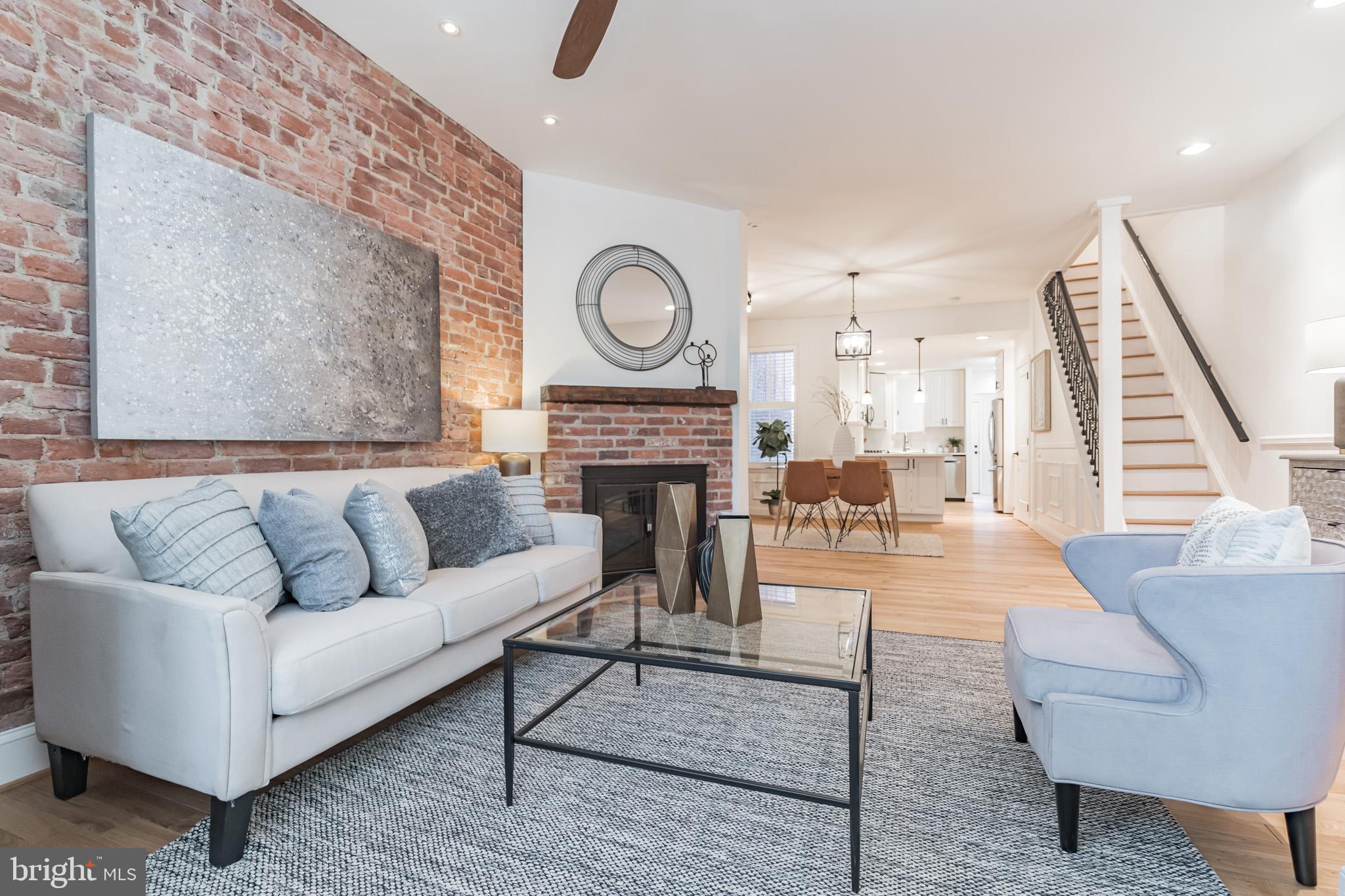 332 11th Street Northeast Washington, DC 20002 - Photo 4 of 30 Living Area