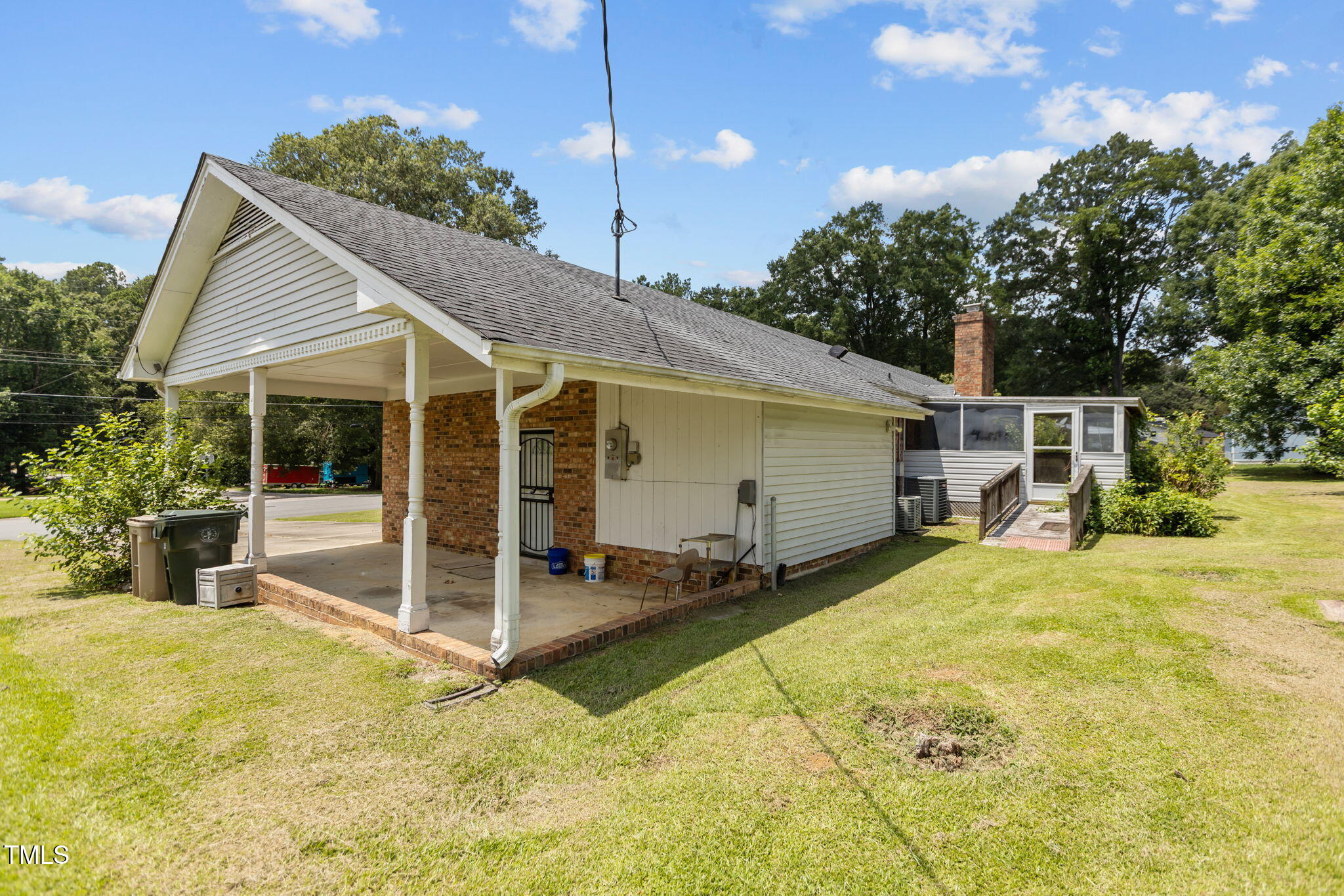 4807 Greenbrier Road Raleigh, NC 27603 - Photo 28 of 40 27-web-or-mls-2N6A1009