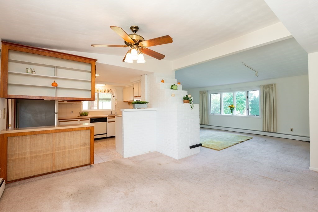5 Wellesley Road Beverly, MA 01915 - Photo 3 of 42 Gallery Image 3