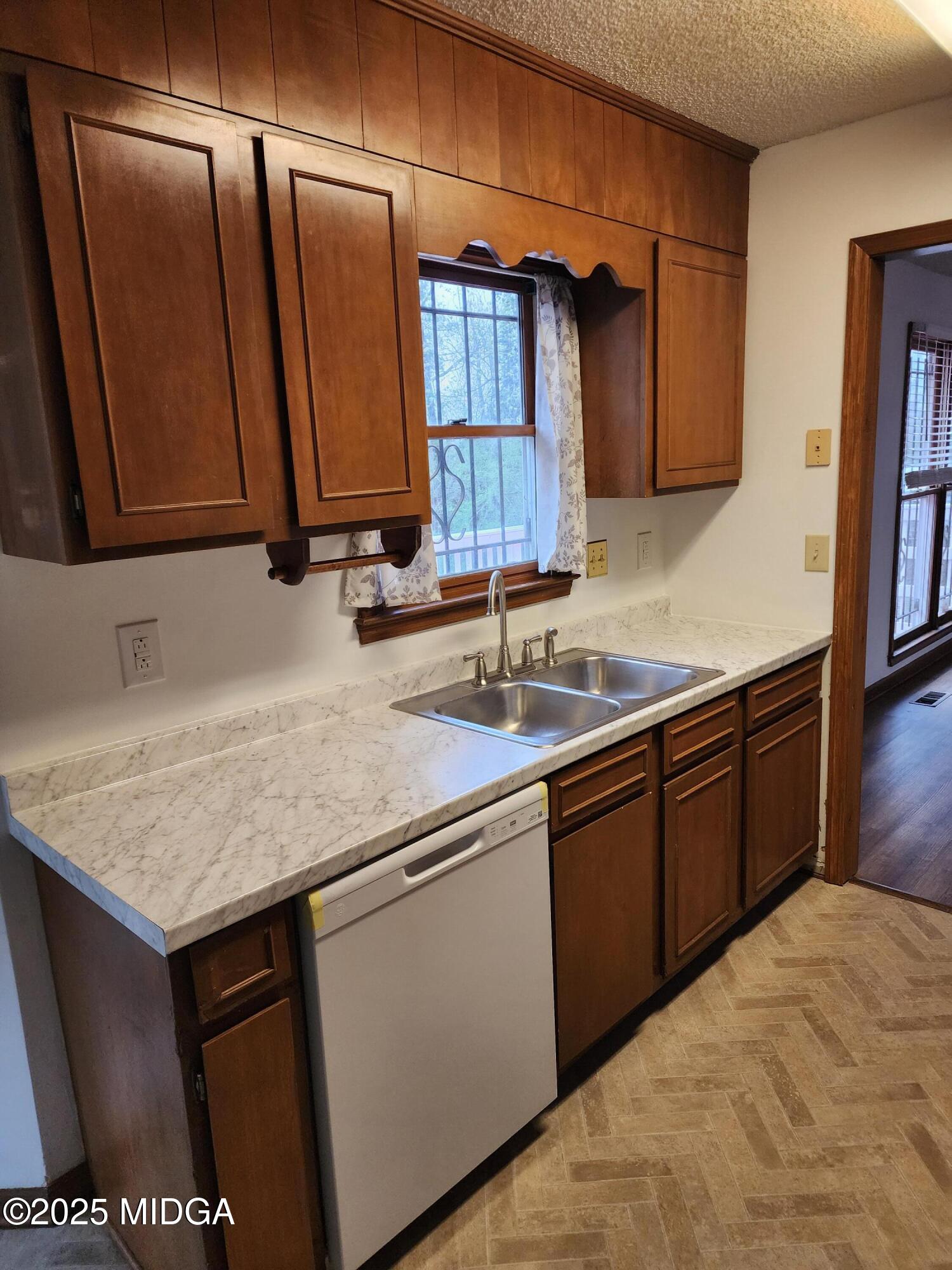2291 Heath Road Macon, GA 31206 - Photo 9 of 21 20250310_175849