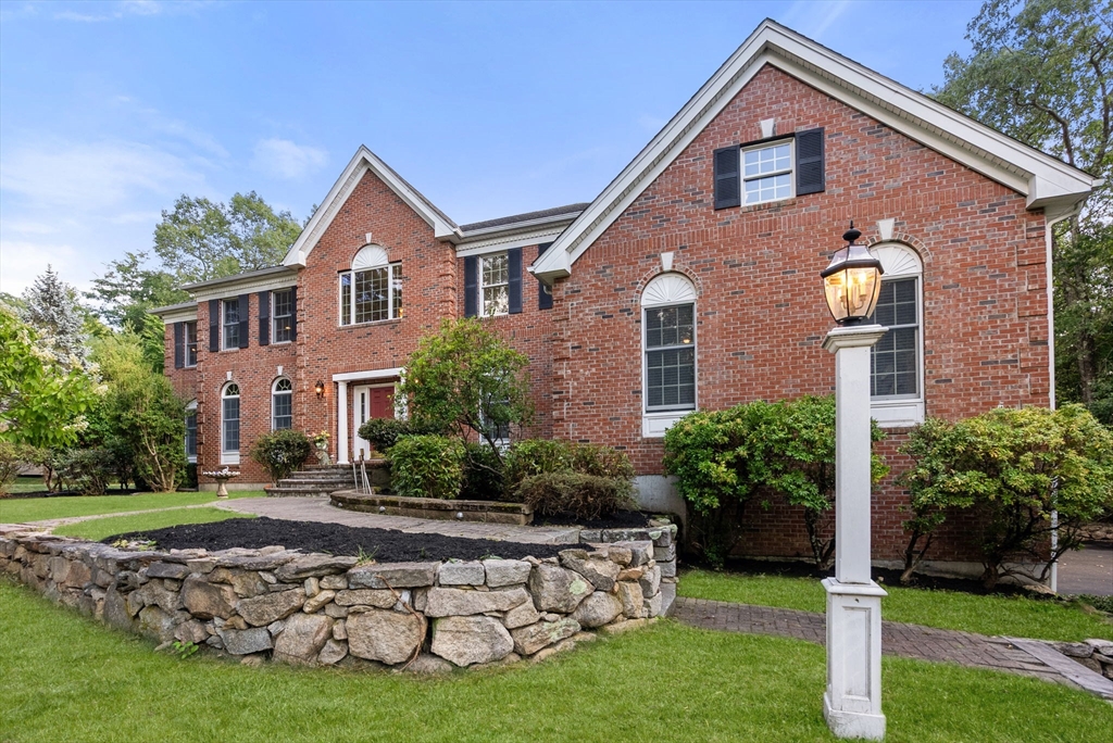 24 Greenwood Road Hopkinton, MA 01748 - Photo 1 of 40 Gallery Image 1