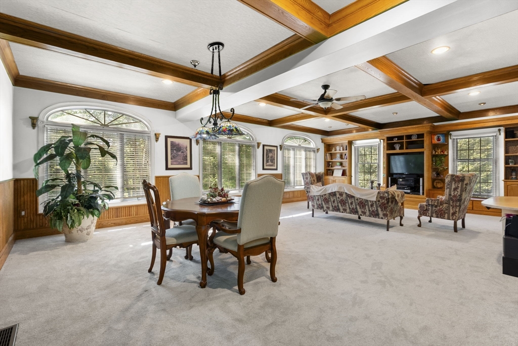 24 Greenwood Road Hopkinton, MA 01748 - Photo 5 of 40 Gallery Image 5
